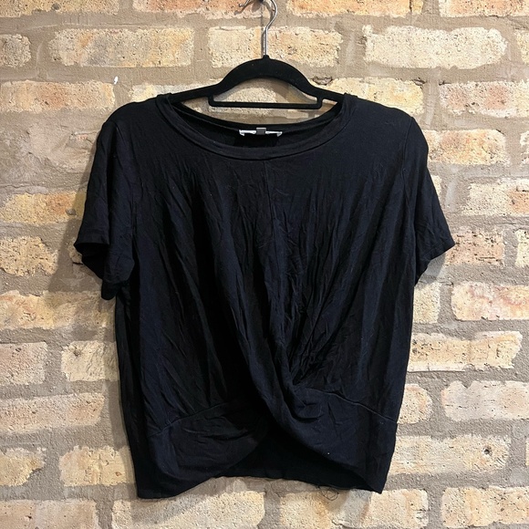 Chic Twist-Front Black Crop Top - Gaze (Size Large) - Picture 1 of 4